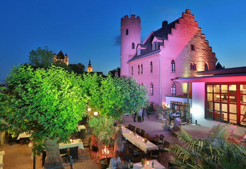Burg Crass und Restaurant Freyhof Eltville, Germany